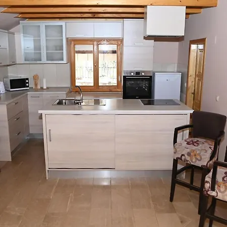 Vila Ella Tvrdos Apartment